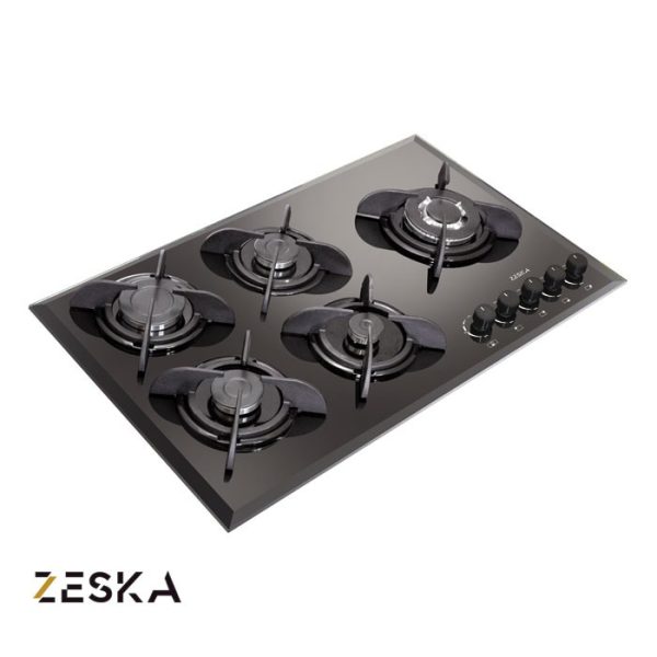 تصویر اجاق گاز توکار پنج شعله شیشه ای زسکا مدل G23 با طراحی مدرن، صفحه شیشه‌ای مقاوم در برابر حرارت و مناسب آشپزخانه‌های امروزی