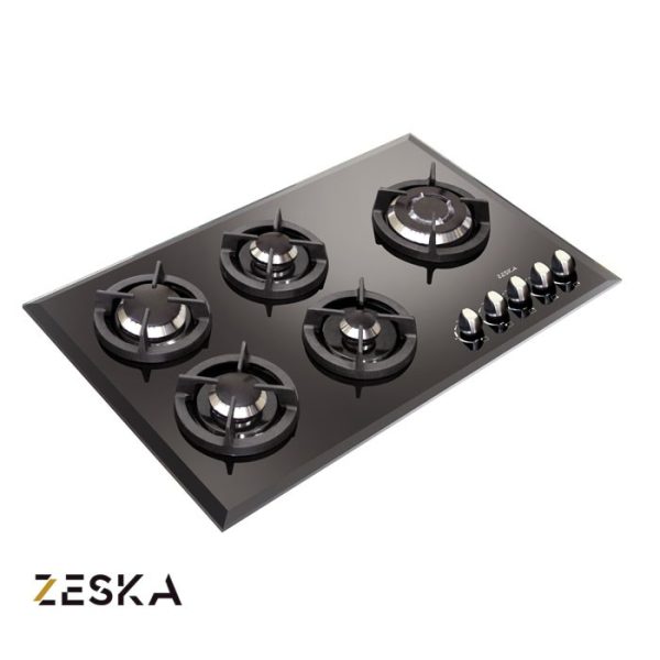 تصویر اجاق گاز توکار پنج شعله شیشه ای زسکا مدل G25s با طراحی مدرن، صفحه شیشه‌ای مقاوم در برابر حرارت و مناسب دکوراسیون آشپزخانه‌های امروزی